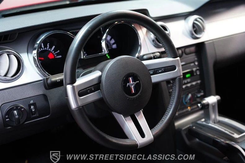 2005 Ford S197 Mustang GT - Image 16 of 28