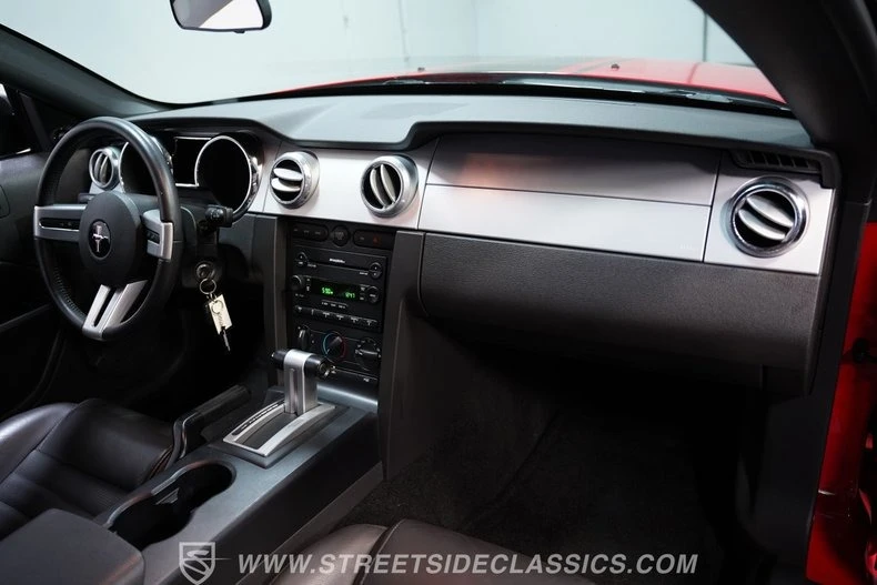 2005 Ford S197 Mustang GT - Image 22 of 28