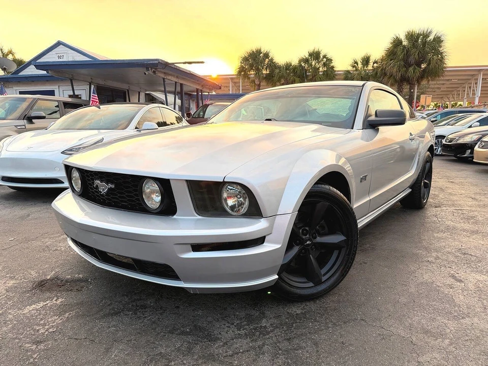 2005 Ford - Image 6 of 31
