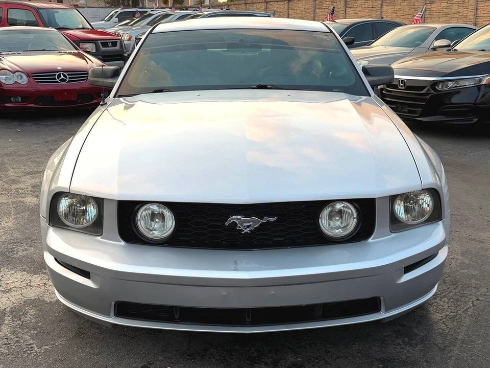 2005 Ford - Image 8 of 31