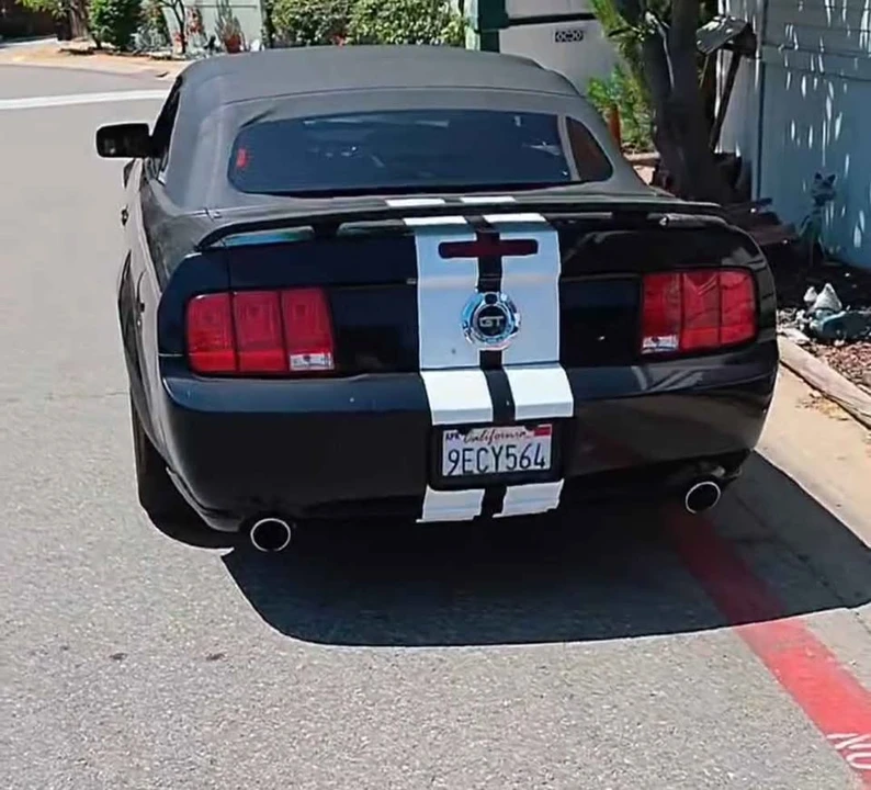 2005 Ford S197 Mustang - Image 4 of 4
