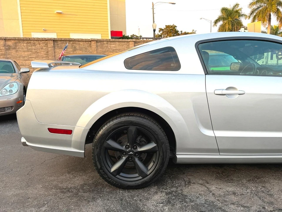 2005 Ford S197 Mustang - Image 14 of 21