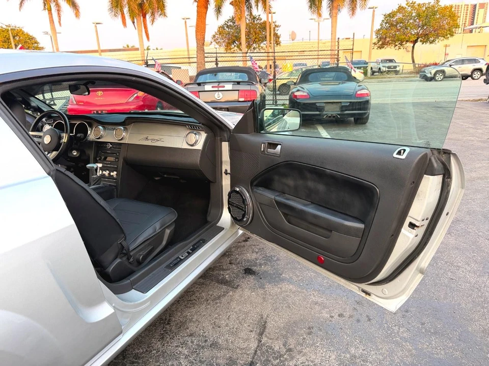 2005 Ford S197 Mustang - Image 26 of 31