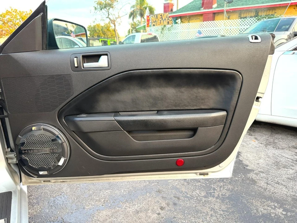 2005 Ford S197 Mustang - Image 25 of 31