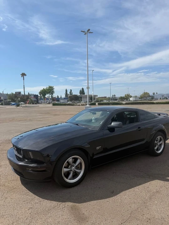 2005 Ford S197 Mustang GT - Image 2 of 12