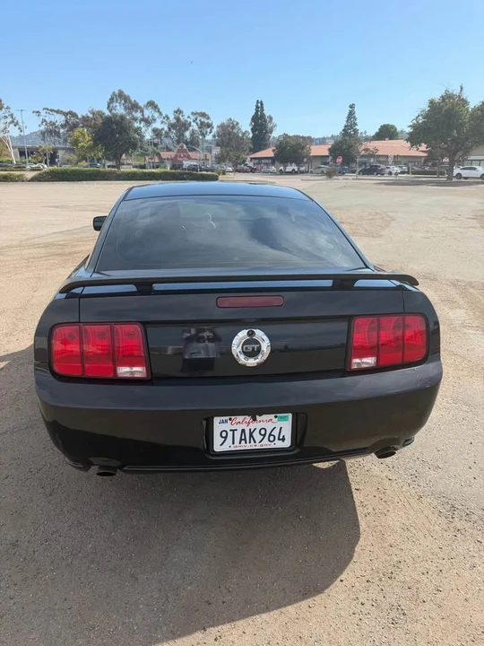 2005 Ford S197 Mustang GT - Image 3 of 12