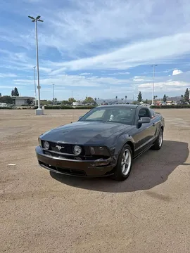 2005 Ford Mustang GT Deluxe Coupe 2D