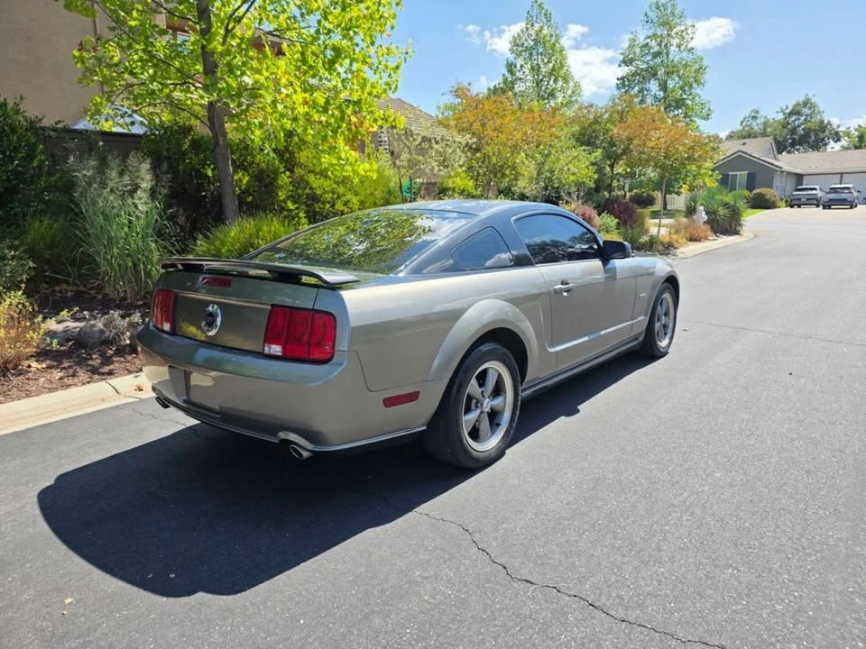 2005 Ford S197 Mustang GT - Image 5 of 10