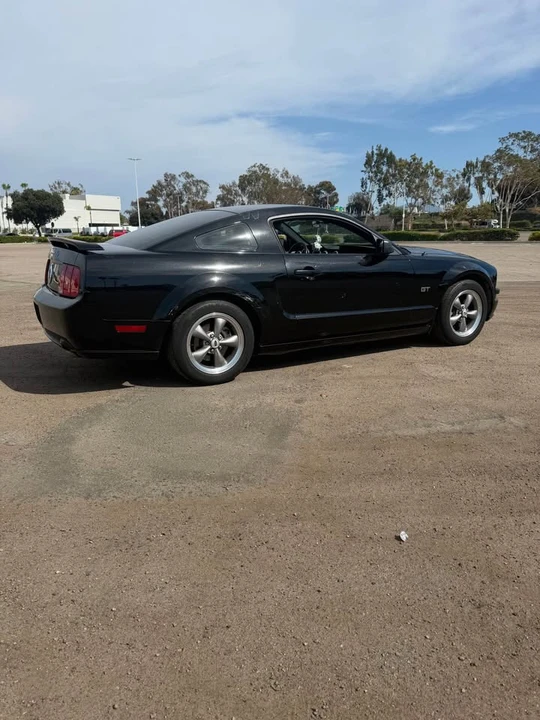2005 Ford S197 Mustang GT - Image 4 of 12