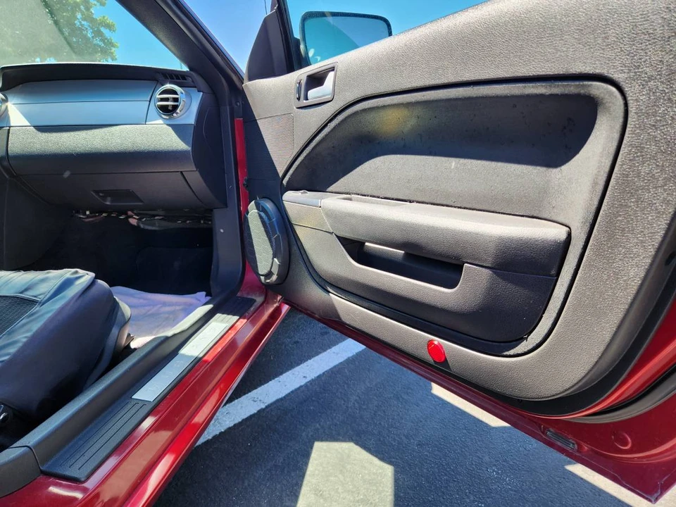2005 Ford S197 Mustang GT - Image 10 of 13