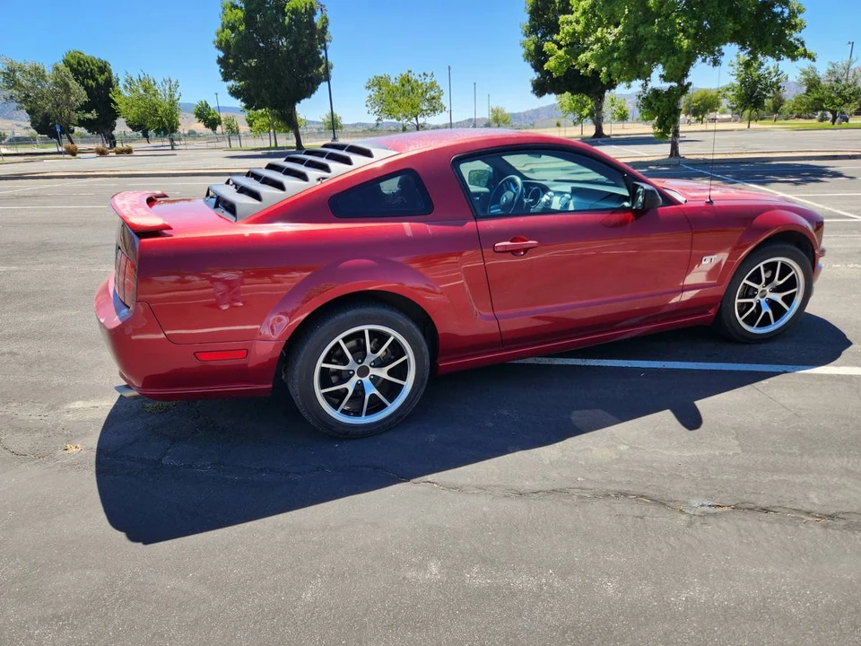 2005 Ford S197 Mustang GT - Image 2 of 13