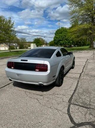 2005 Ford S197 Mustang GT - Image 5 of 11