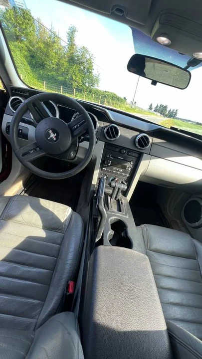 2005 Ford S197 Mustang GT - Image 13 of 17