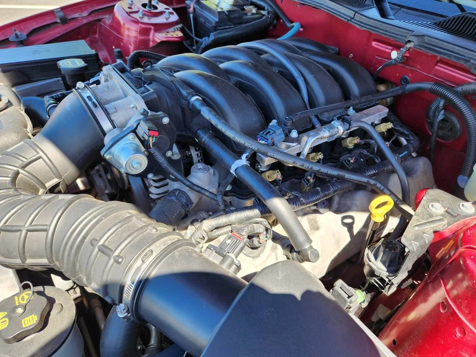 2005 Ford S197 Mustang GT - Image 12 of 13