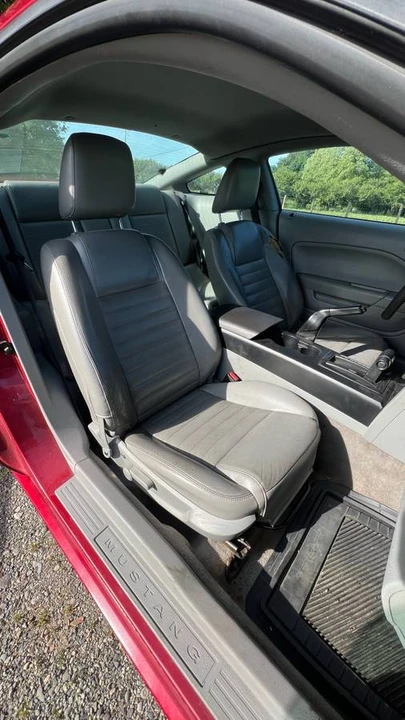 2005 Ford S197 Mustang GT - Image 9 of 17