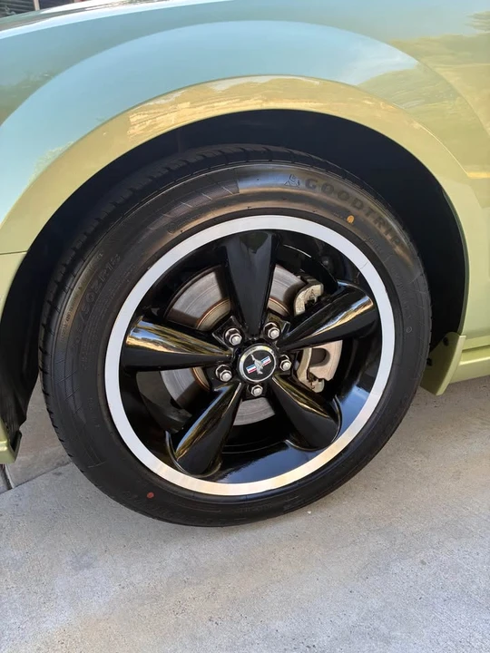 2005 Ford S197 Mustang GT - Image 11 of 16