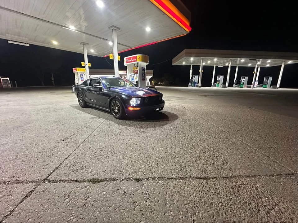 2005 Ford S197 Mustang GT - Image 11 of 16