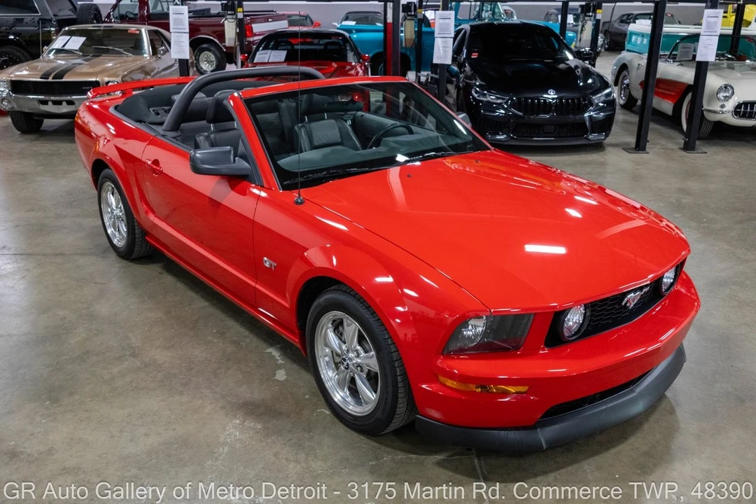 2005 Ford S197 Mustang GT - Image 10 of 31