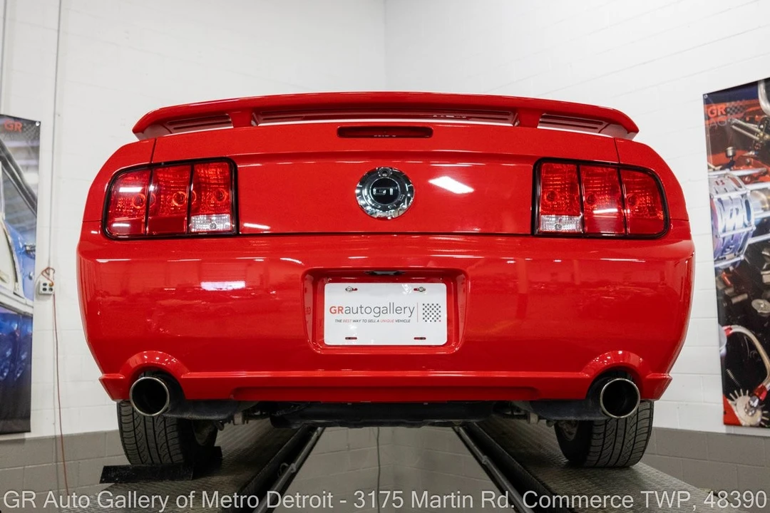 2005 Ford S197 Mustang GT - Image 21 of 31