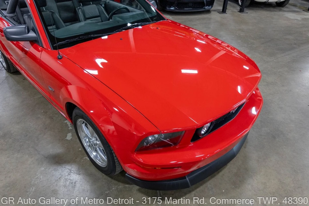 2005 Ford S197 Mustang GT - Image 14 of 31