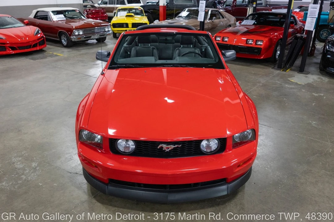 2005 Ford S197 Mustang GT - Image 12 of 31