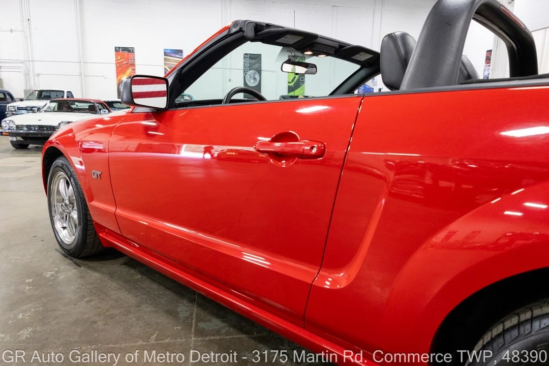 2005 Ford S197 Mustang GT - Image 23 of 31