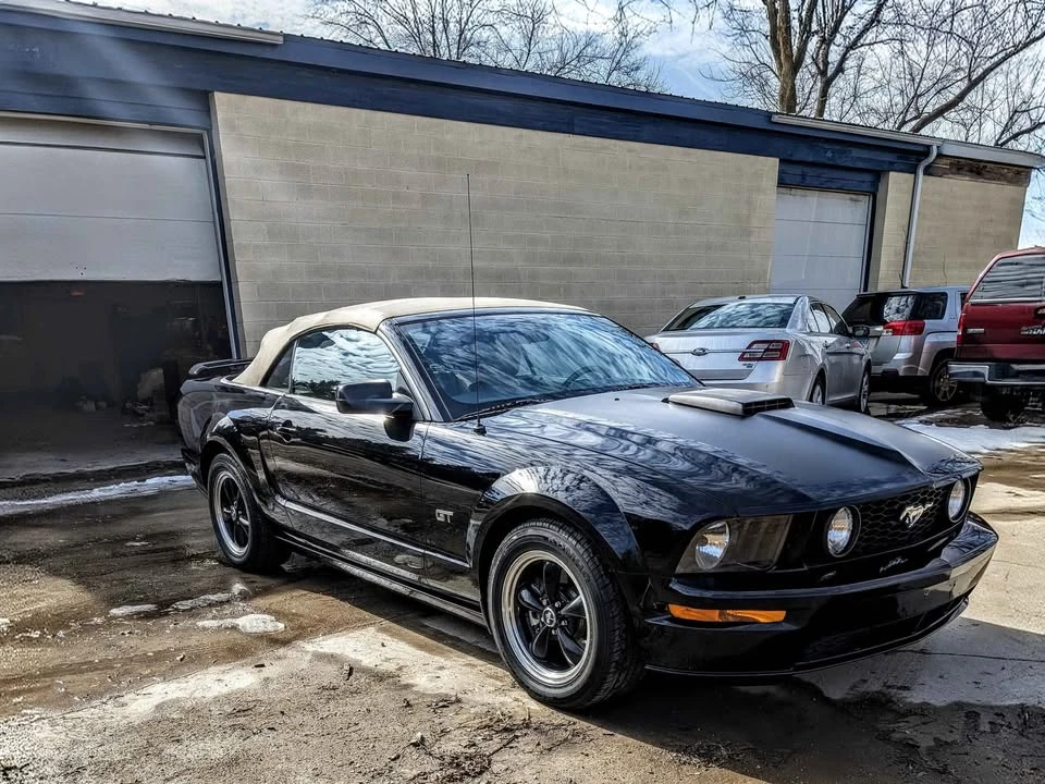 2005 Ford S197 Mustang GT - Image 2 of 12