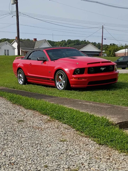2005 Ford S197 Mustang GT - Image 11 of 13
