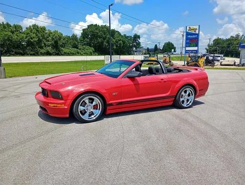 2005 Ford Mustang GT Premium Convertible 2D