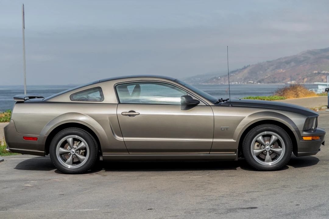 2005 Ford S197 Mustang - Image 3 of 31