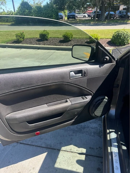 2005 Ford S197 Mustang GT - Image 12 of 12