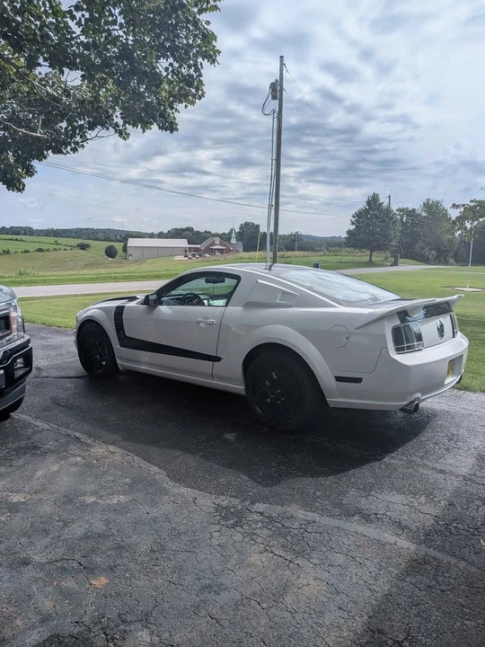 2005 Ford S197 Mustang GT - Image 3 of 6