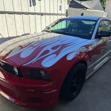 2005 Ford Mustang GT Premium Coupe