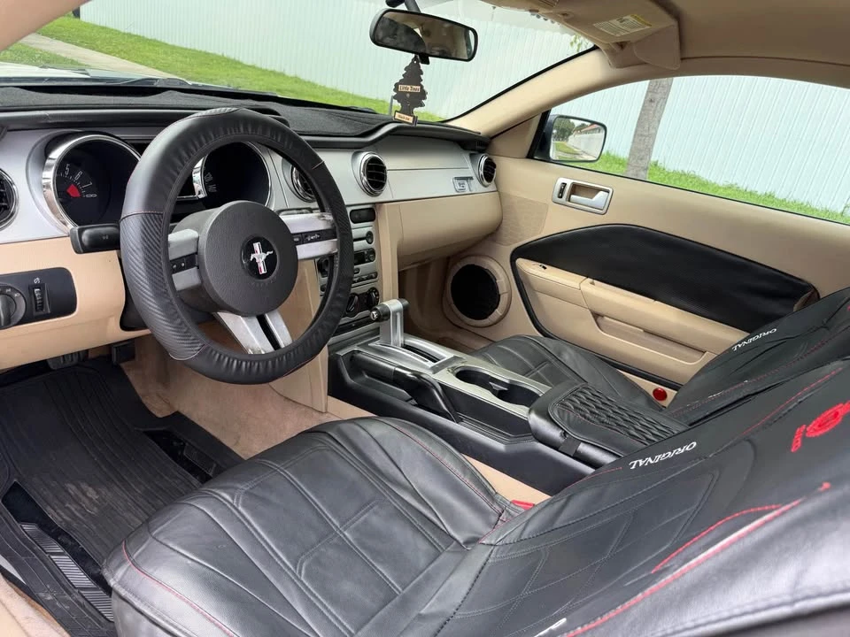 2005 Ford S197 Mustang GT - Image 10 of 12