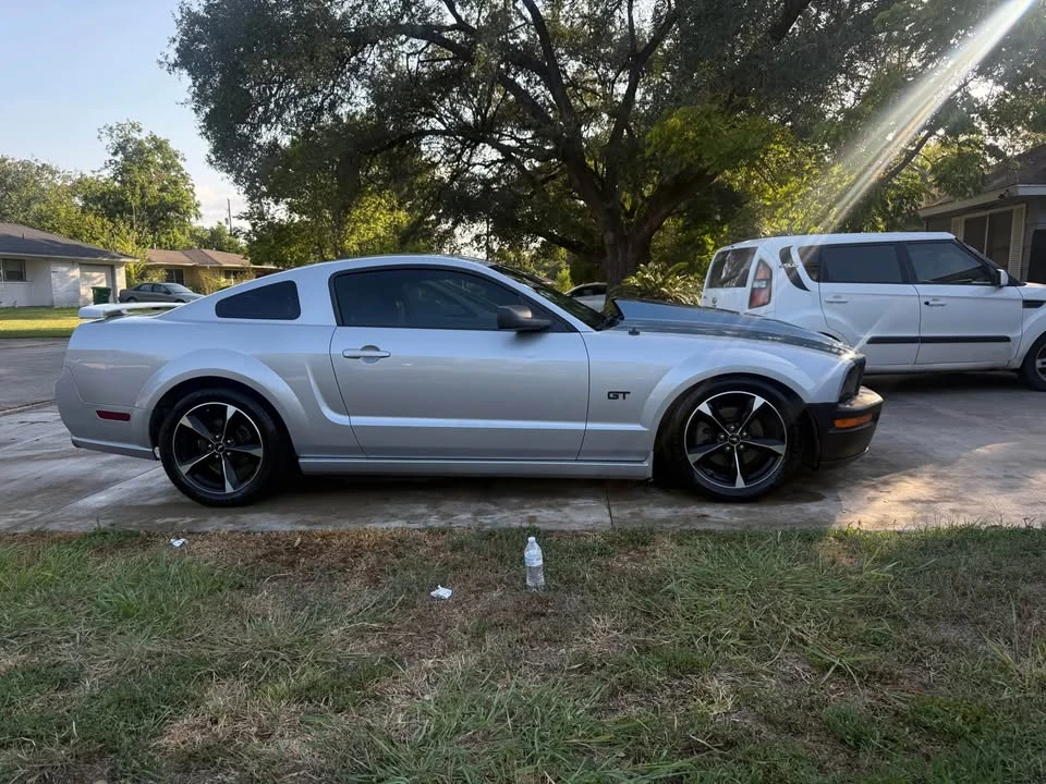 2005 Ford S197 Mustang GT - Image 2 of 5