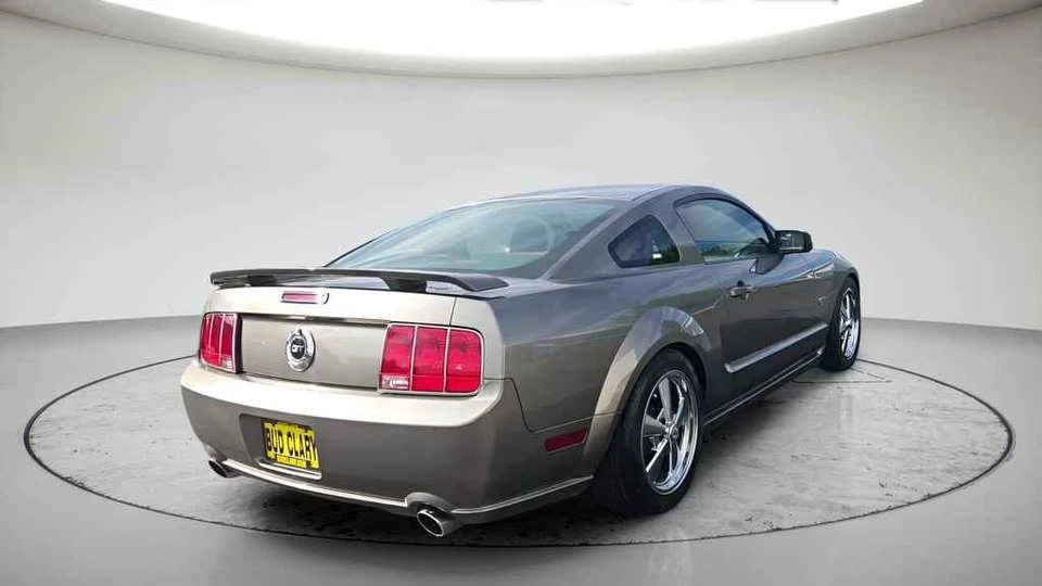 2005 Ford S197 Mustang GT - Image 3 of 9