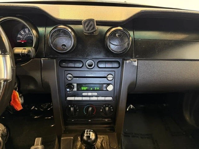 2005 Ford S197 Mustang GT - Image 15 of 19