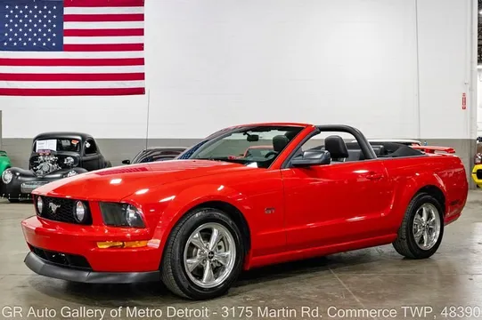 2005 Ford Mustang GT Premium