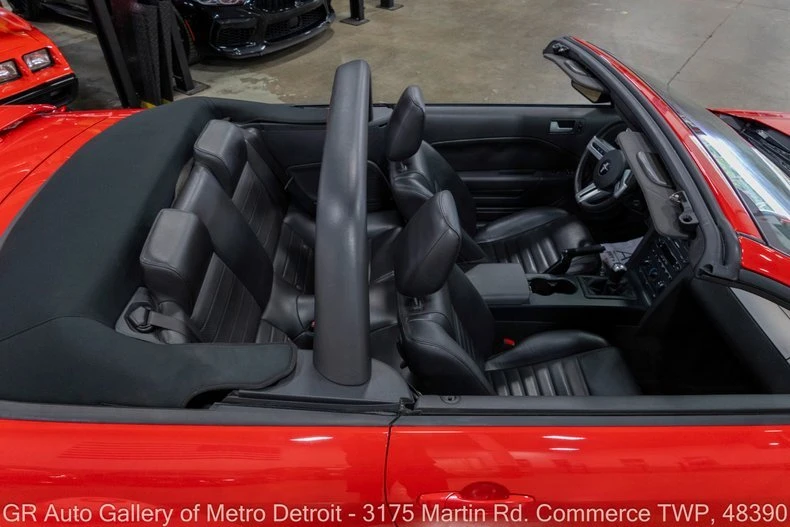 2005 Ford S197 Mustang GT - Image 15 of 20