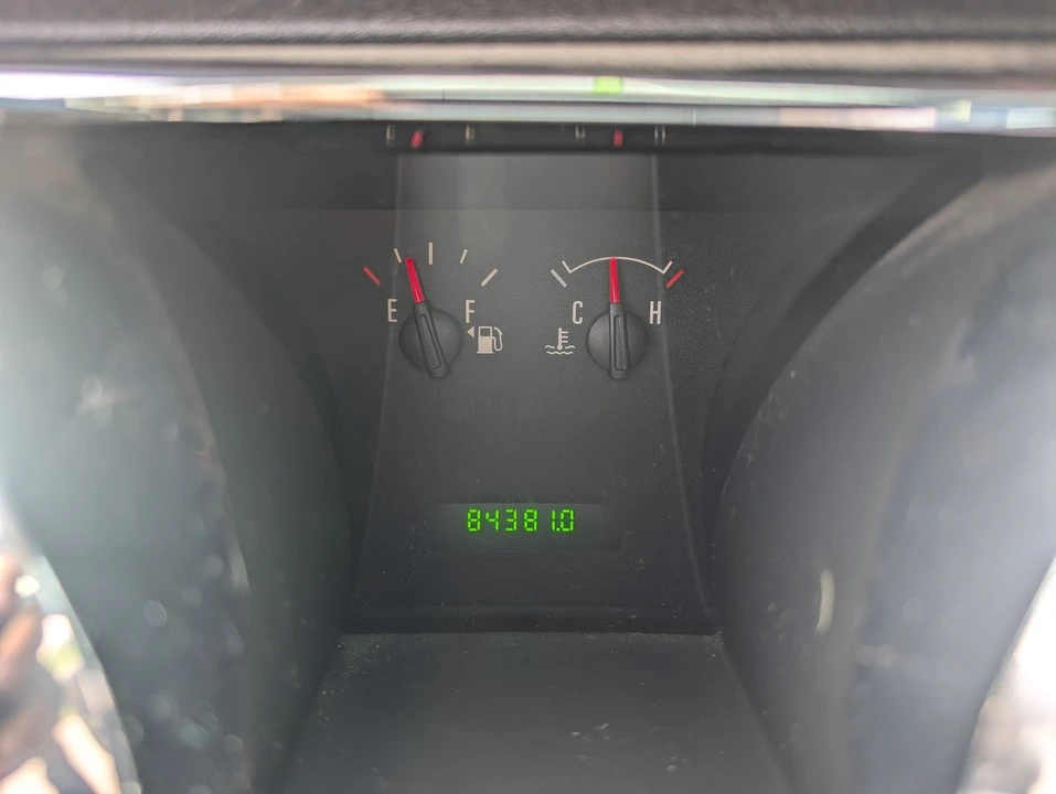 2005 Ford S197 Mustang GT - Image 8 of 24