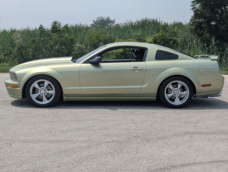 2005 Ford S197 Mustang GT - Image 19 of 24