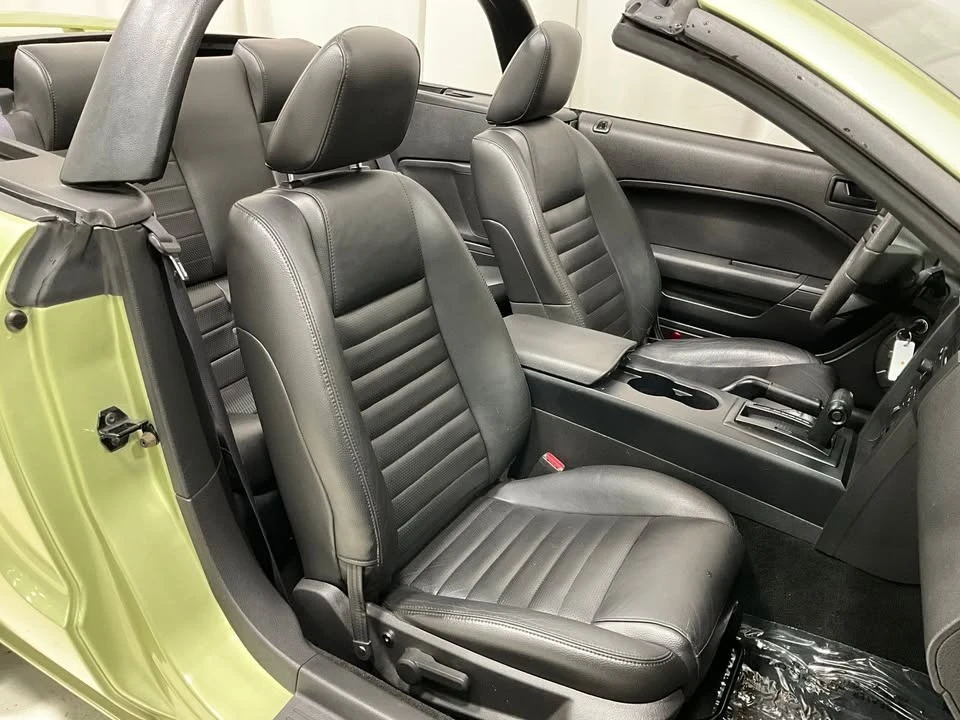 2005 Ford S197 Mustang GT - Image 9 of 14