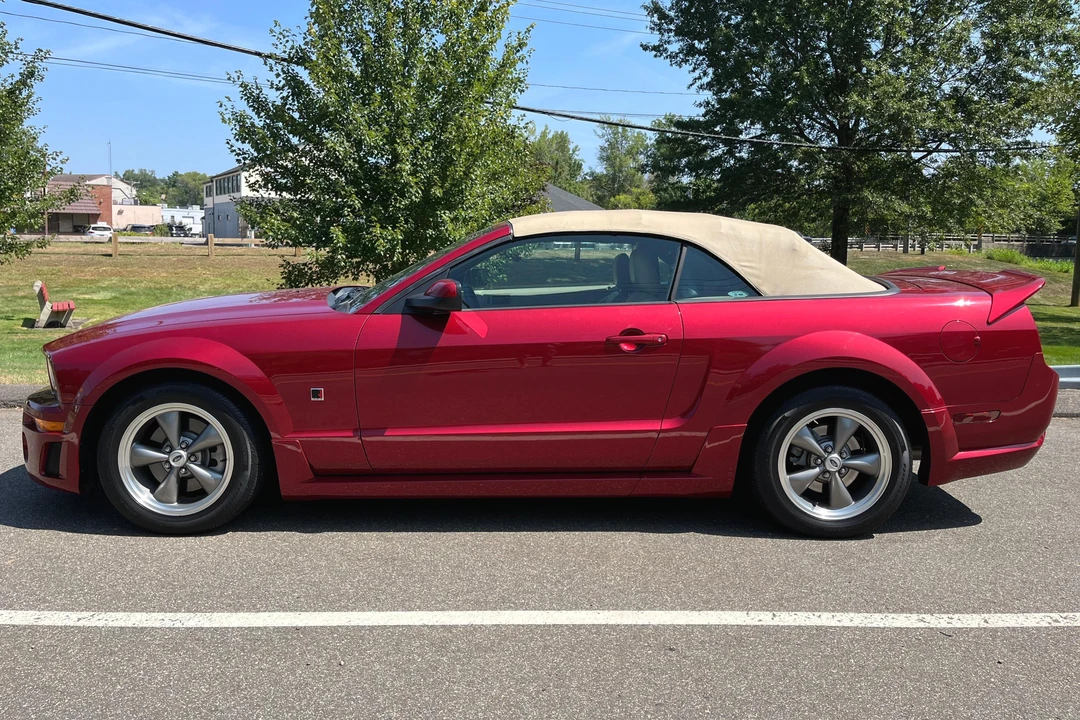 2005 Ford S197 Mustang - Image 3 of 31