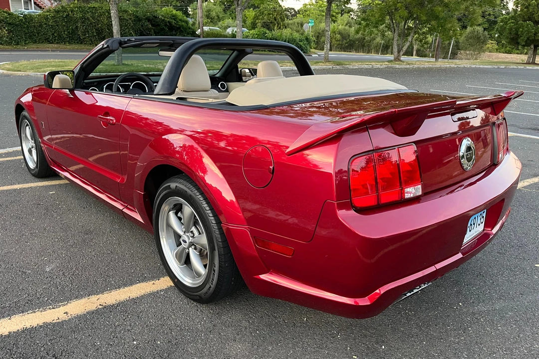 2005 Ford S197 Mustang - Image 4 of 31