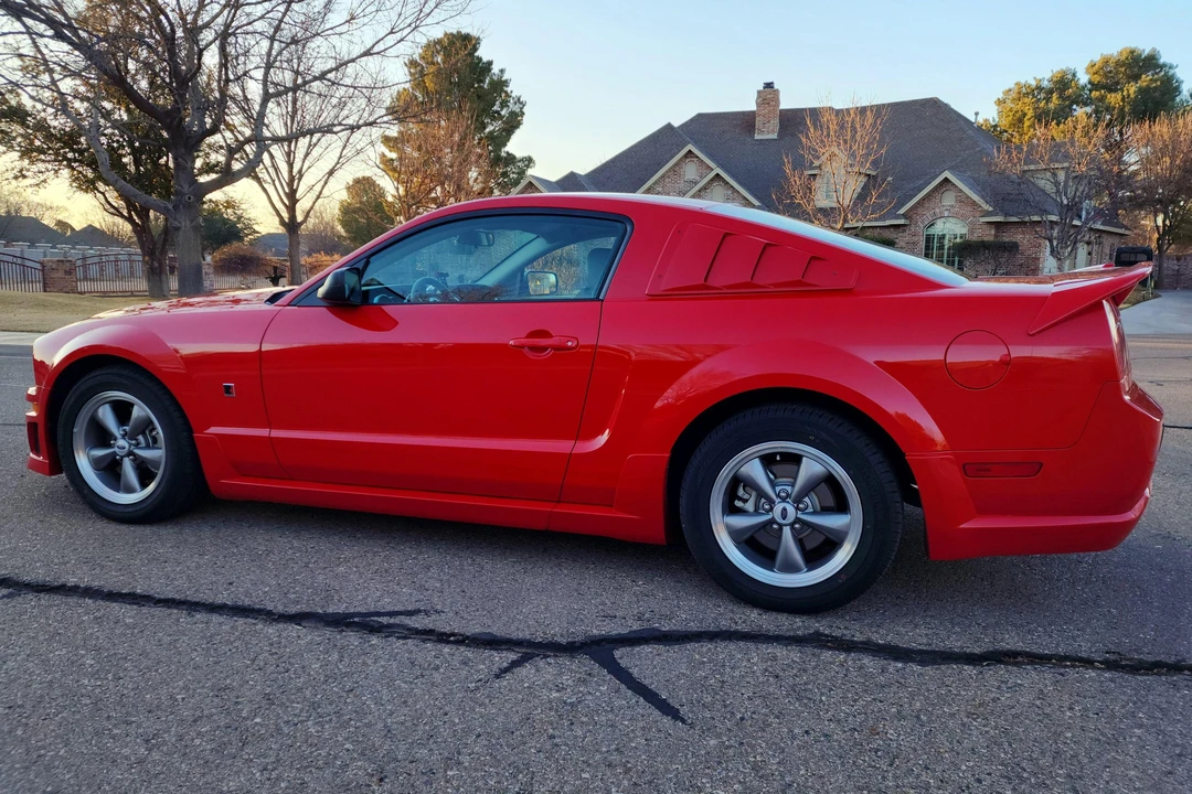 2005 Ford S197 Mustang - Image 4 of 31