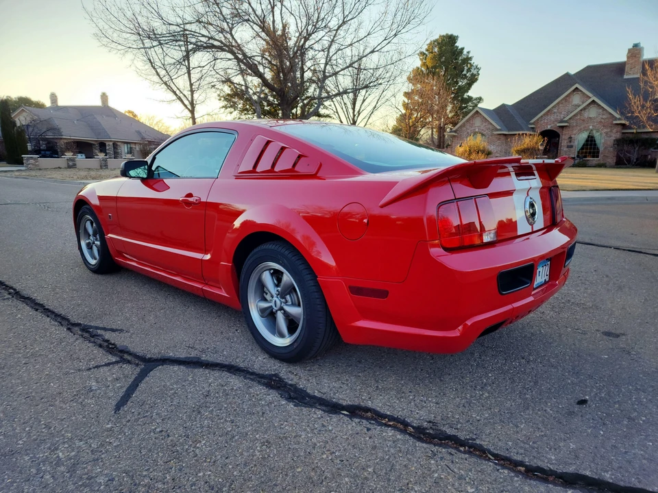 2005 Ford S197 Mustang - Image 14 of 31