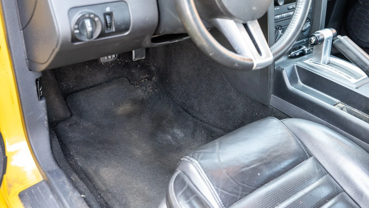 2005 Ford S197 Mustang - Image 17 of 30