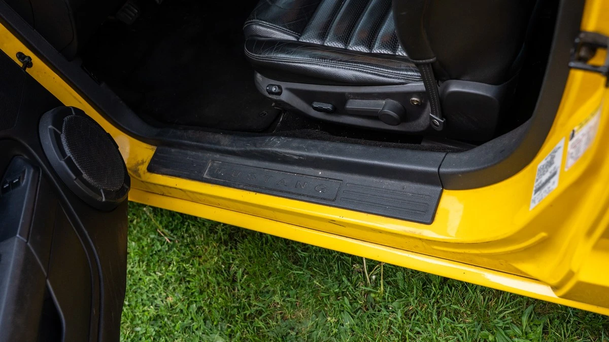 2005 Ford S197 Mustang - Image 18 of 30