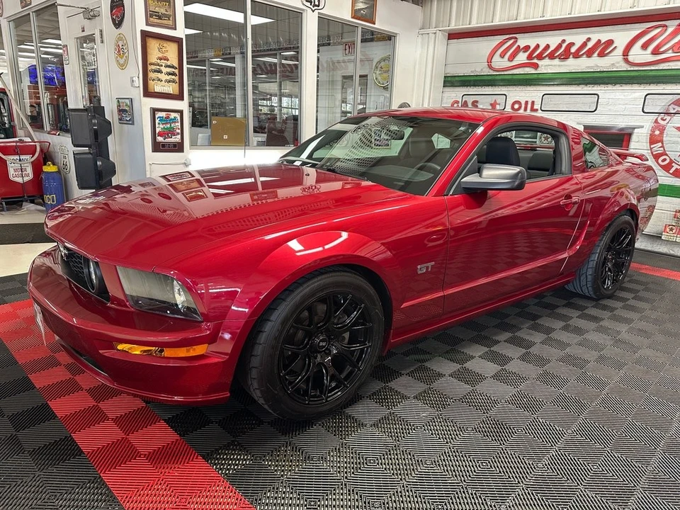 2005 Ford S197 Mustang - Image 8 of 12