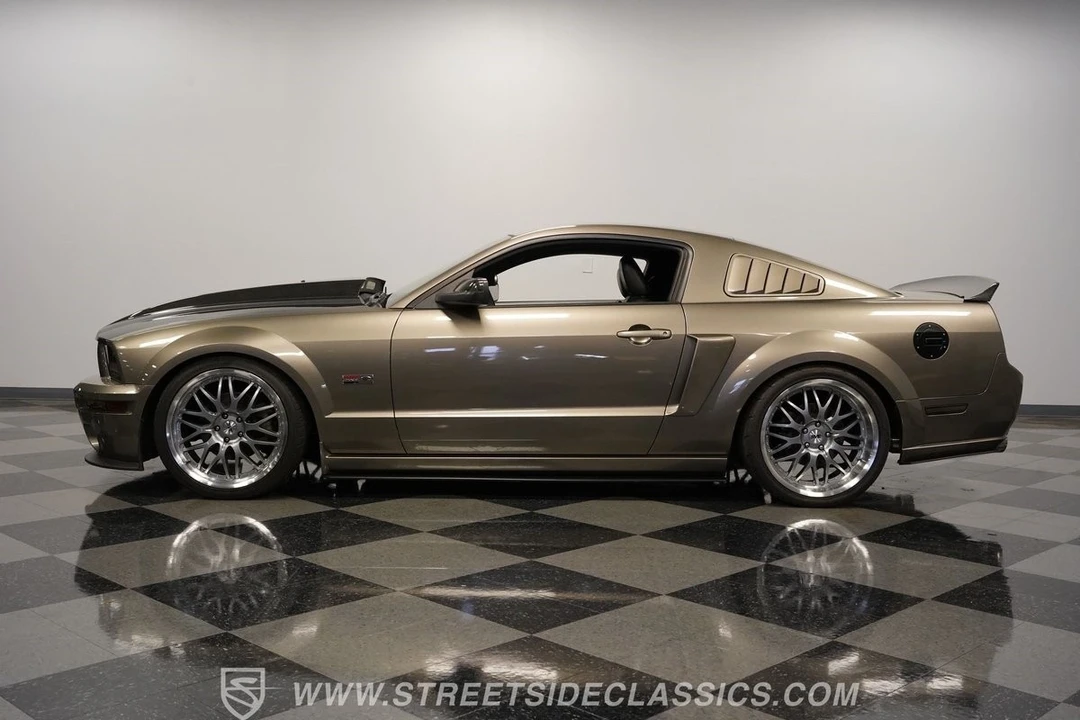 2005 Ford S197 Mustang - Image 8 of 12